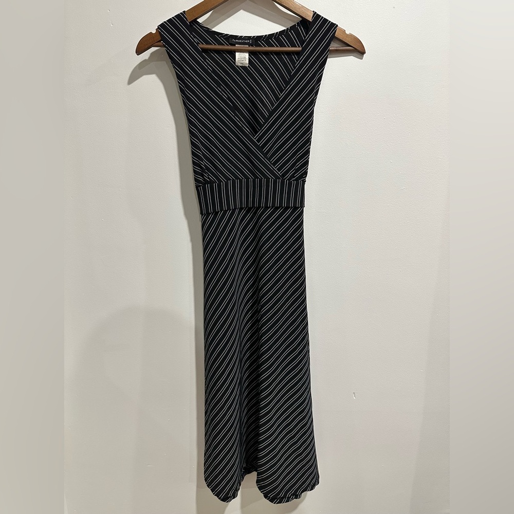 FAIRWEATHER Vintage Black and Grey Striped Vneck‎ Tie Back Y2K Midi Dress Size M